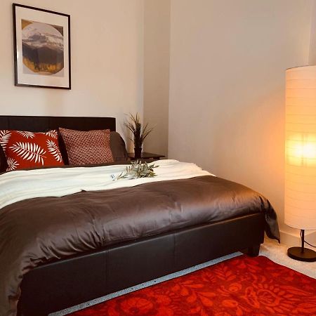Stylish, Spacious & Luxurious Home - Parking Liverpool Esterno foto