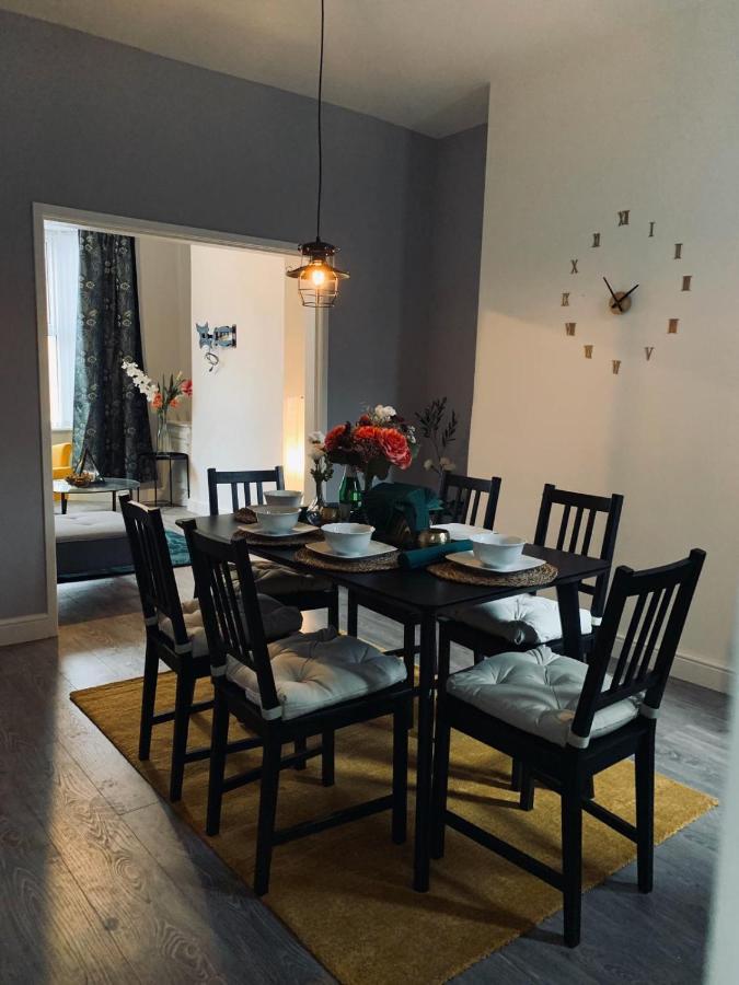 Stylish, Spacious & Luxurious Home - Parking Liverpool Esterno foto